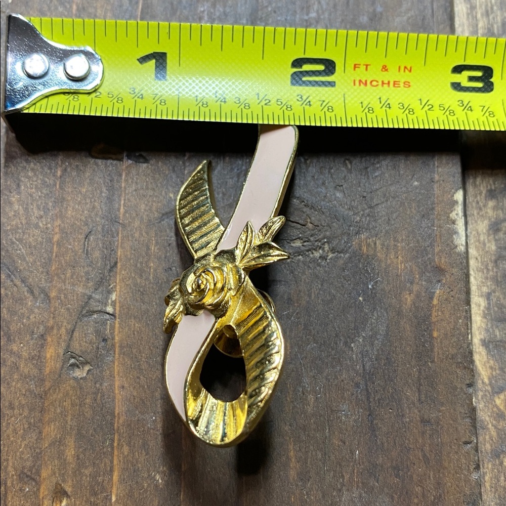 Vintage Avon Breast Cancer Awareness Lapel Pin Brooch - Picture 5 of 8